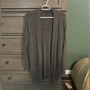 AE women’s sweater